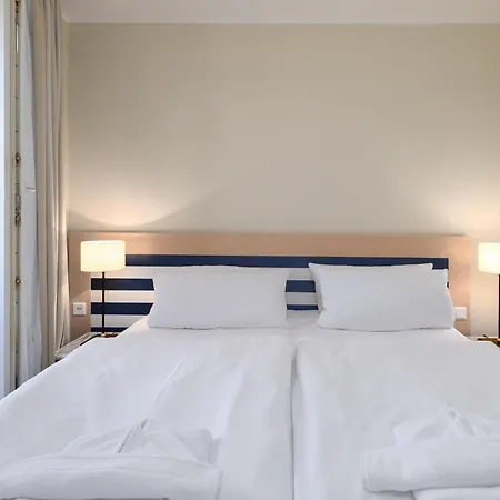 Seestern - Charmante 2-zimmer-wohnung Mit Balkon *